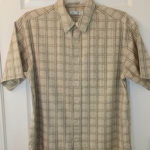 Geoffrey Beene Men's Short Sleeves Shirt. Size: L